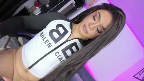 Snapshot of ivan_standford chatting on 03/09/26, 03:05 y online show from 03/09/26, 03:05