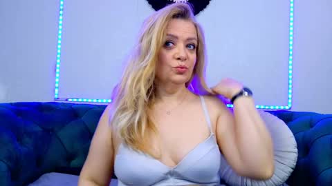 ivanacharm online show from 05/26/26, 03:24