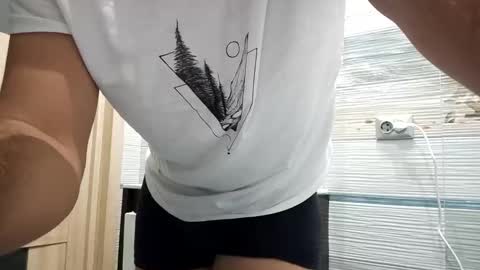 Mickey online show from 12/01/25, 03:33