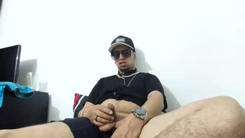 ivanfpc93 online show from 10/11/25, 03:50