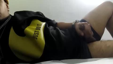 ivanfpc93 online show from 11/20/25, 04:56