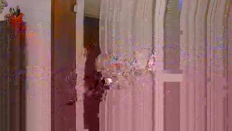 Snapshot of ivanperki chatting on 11/06/25, 01:39 ivanperky online show from 11/06/25, 01:39