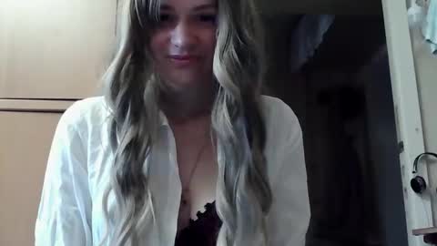 ivetta911 online show from 10/21/25, 12:39