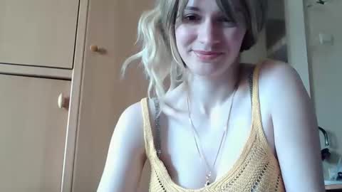 Snapshot of ivetta911 chatting on 03/15/26, 12:33 ivetta911 online show from 03/15/26, 12:33