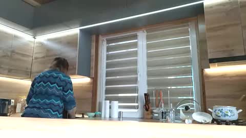 IrennaSplash online show from 02/11/25, 04:11