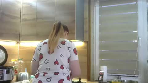 IrennaSplash online show from 02/14/25, 06:45