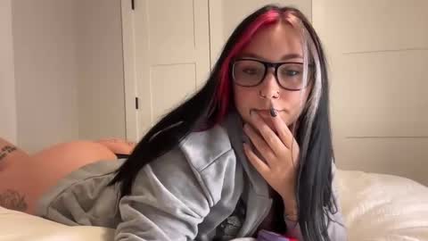 ivey jade online show from 09/12/25, 02:44