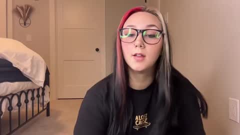 ivey jade online show from 09/30/25, 05:23