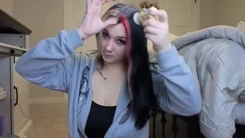 ivey jade online show from 11/02/25, 05:21