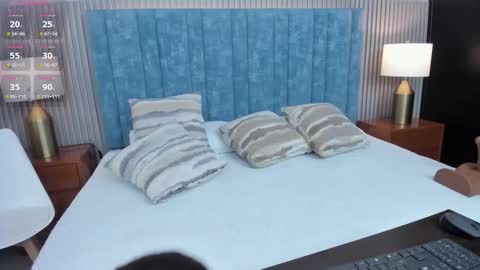 Valeria Sanders online show from 11/19/25, 06:41