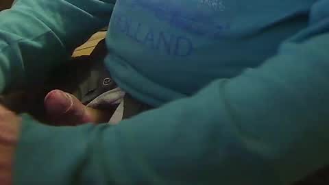 Snapshot of ivn3069 chatting on 12/05/24, 10:34 ivn3069 online show from 12/05/24, 10:34