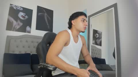Ivo Beischel online show from 10/15/25, 04:34