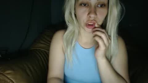 Snapshot of ivoivo1 chatting on 04/07/26, 10:09 RosseEssor online show from 04/07/26, 10:09