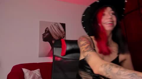 Snapshot of ivonne66 chatting on 12/16/25, 02:33 Ivonne online show from 12/16/25, 02:33