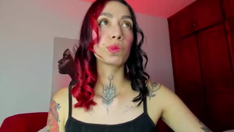 Snapshot of ivonne66 chatting on 12/17/25, 07:09 Ivonne online show from 12/17/25, 07:09