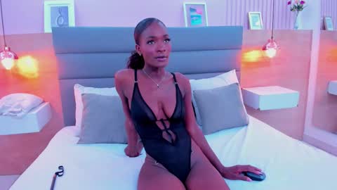 Snapshot of ivonne_duval chatting on 03/06/26, 04:58 Ivonne Duval online show from 03/06/26, 04:58