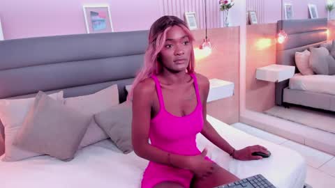 Snapshot of ivonne_duval chatting on 04/04/26, 01:30 Ivonne Duval online show from 04/04/26, 01:30