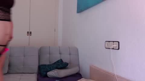 Ivonne online show from 01/28/25, 12:32