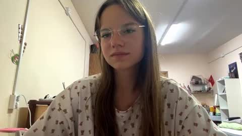 Snapshot of ivonneanagnostou chatting on 07/09/26, 09:30 Kate online show from 07/09/26, 09:30