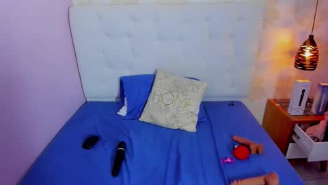 IVONE   online show from 11/12/25, 07:35