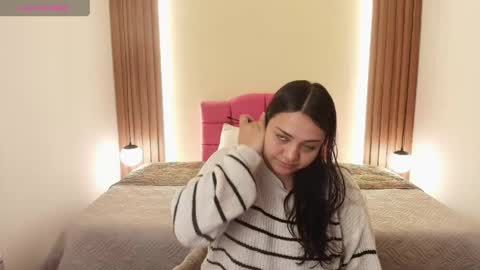 Snapshot of ivonneross_ chatting on 04/30/26, 12:22 I V O N N E R O S S online show from 04/30/26, 12:22