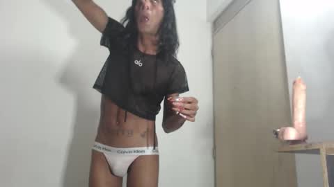 Snapshot of ivonneth chatting on 02/01/26, 05:39 ivonneth online show from 02/01/26, 05:39