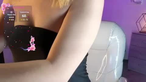 Snapshot of ivonny_sakura chatting on 04/11/26, 08:02 Ivonny online show from 04/11/26, 08:02