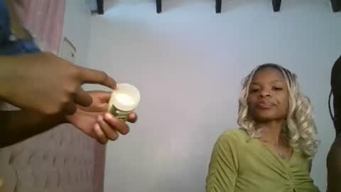 ivory_mae online show from 06/25/26, 10:53