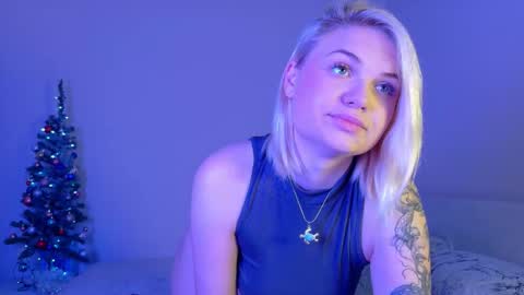 ivory_soule online show from 12/18/25, 06:03