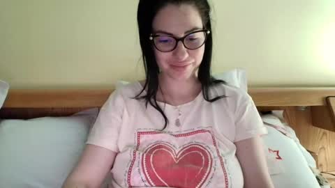 Snapshot of ivoryorchid chatting on 12/30/24, 07:32 Ivory online show from 12/30/24, 07:32