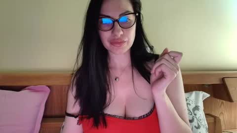 Snapshot of ivoryorchid chatting on 02/25/25, 04:10 Ivory online show from 02/25/25, 04:10