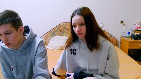 Ivy and Lester online show from 02/26/25, 03:19