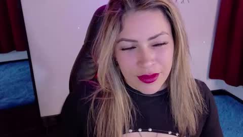 Snapshot of ivy__taylorr chatting on 09/17/25, 01:07 Diana Rojas online show from 09/17/25, 01:07