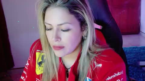 Snapshot of ivy__taylorr chatting on 11/20/25, 02:23 Diana Rojas online show from 11/20/25, 02:23