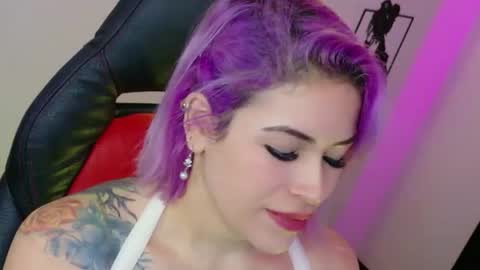 Snapshot of ivy__taylorr chatting on 06/18/26, 04:02 Diana Rojas online show from 06/18/26, 04:02