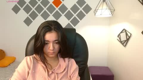 Snapshot of ivy_gail chatting on 12/22/24, 01:44  IVY online show from 12/22/24, 01:44