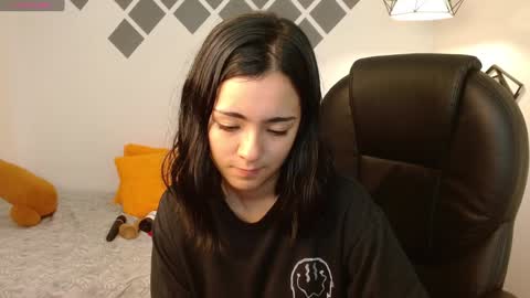 Snapshot of ivy_gail chatting on 12/28/24, 04:08  IVY online show from 12/28/24, 04:08