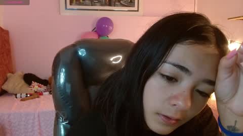 Snapshot of ivy_gail chatting on 01/29/25, 09:23  IVY online show from 01/29/25, 09:23