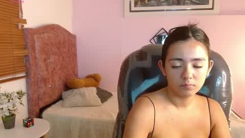 Snapshot of ivy_gail chatting on 02/20/25, 07:12  IVY online show from 02/20/25, 07:12