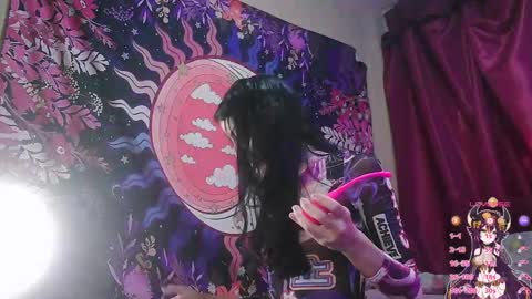 Snapshot of ivy_hatesu chatting on 10/11/25, 10:14 Ivy online show from 10/11/25, 10:14