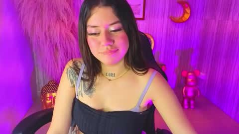 Ivy  online show from 09/17/25, 08:32