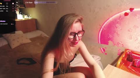 Snapshot of ivy_luv chatting on 01/24/25, 01:24 Ivy online show from 01/24/25, 01:24