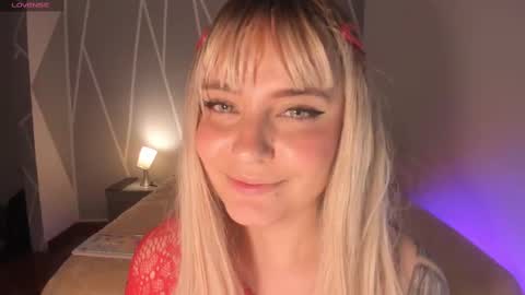 Snapshot of ivy_ragnar chatting on 11/17/25, 11:43 Pamela online show from 11/17/25, 11:43