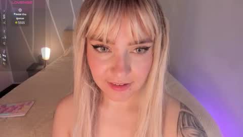 Snapshot of ivy_ragnar chatting on 11/30/25, 02:10 Pamela online show from 11/30/25, 02:10