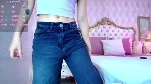 Snapshot of ivy_star1 chatting on 09/22/25, 02:19 Ivy online show from 09/22/25, 02:19