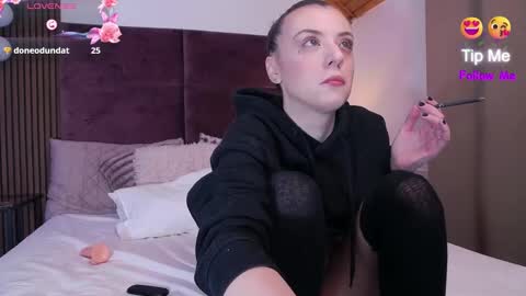 Snapshot of ivydoll_xxx chatting on 12/05/24, 06:43 Ivy online show from 12/05/24, 06:43