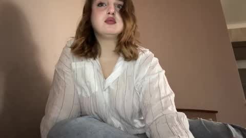 ivyglimpse online show from 09/12/25, 10:26