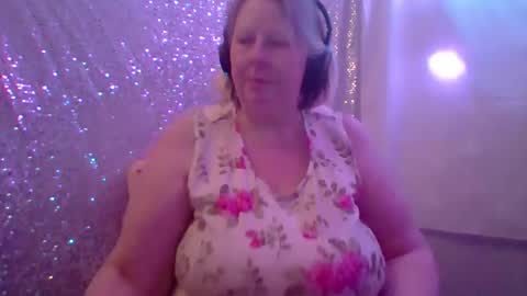 ivyjane3522 online show from 05/03/26, 02:06