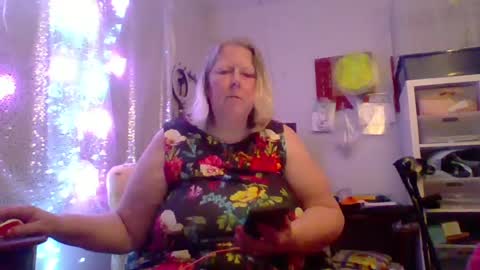 Snapshot of ivyjane3522 chatting on 06/30/26, 01:50 ivyjane3522 online show from 06/30/26, 01:50