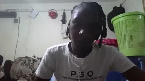 ivyk_ online show from 02/17/26, 09:28